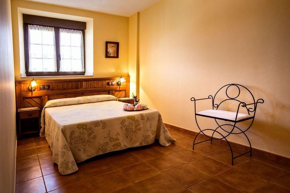 Apartamentos Toraya Hoz de Anero Exterior photo